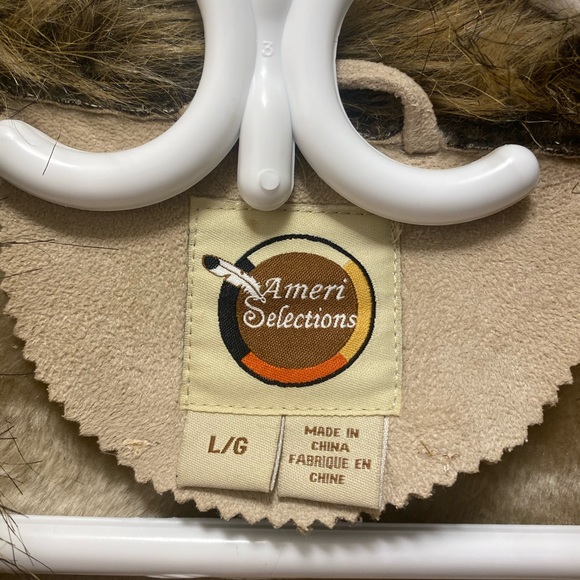 Beautiful Coat with Faux Fur Trim and Dream Catcher emblem on the back. - Picture 6 of 6